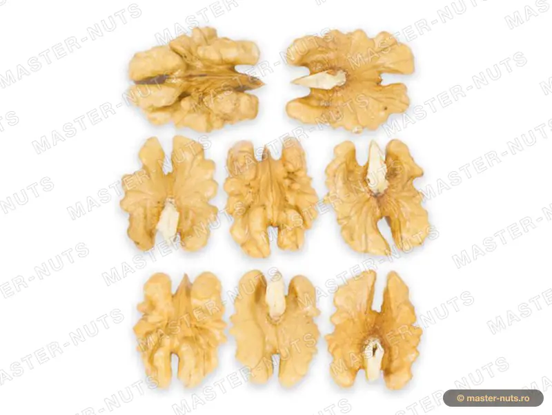 Walnut kernel halves
